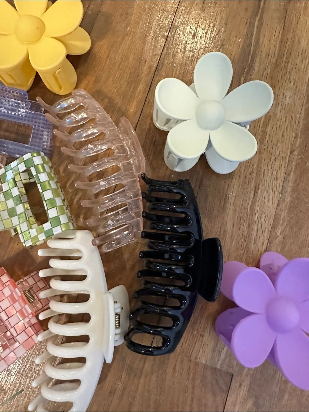 Assorted Hair Clips Set - Colorful Flower & Claw Clips